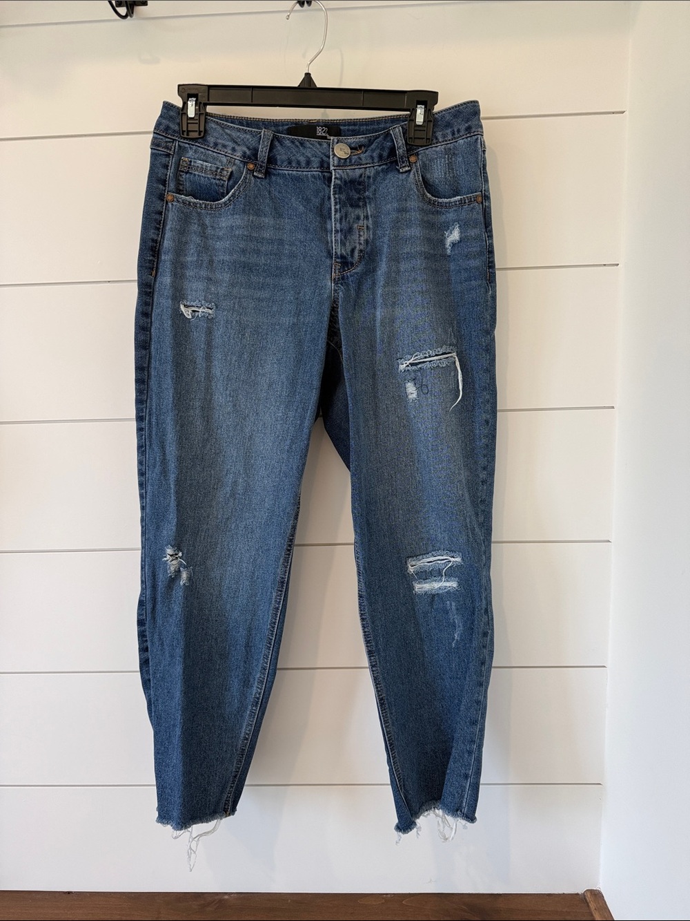 1822 Denim Blue Distressed Boyfriend Raw Hem Jeans Size 6P